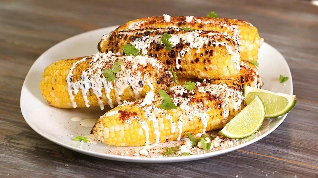 Кукурудза запечена з сиром в духовці