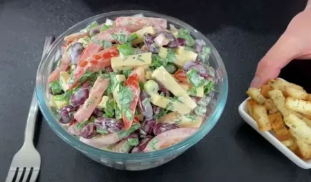 Салат з квасолею
