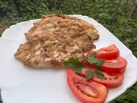 Чебуреки з капусти та фаршу