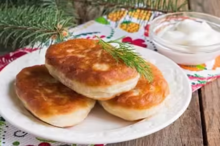 Швидкі пиріжки без дріжджів