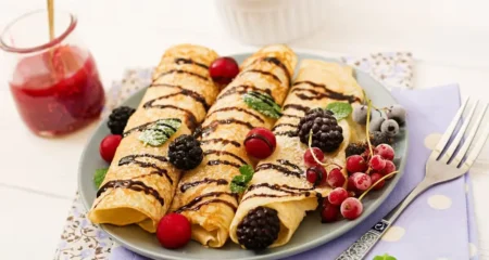 Як приготувати млинці з фруктами
