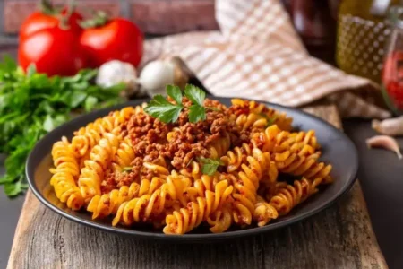 Макарони з м’ясом по-флотськи