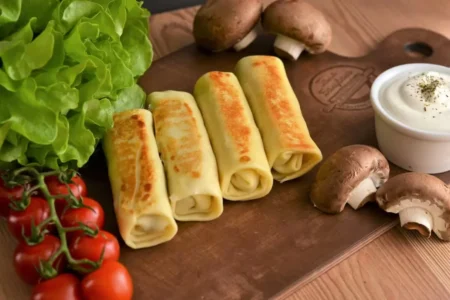 Налисники з куркою та грибами