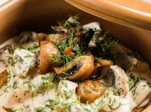 Печінка з грибами в горщику