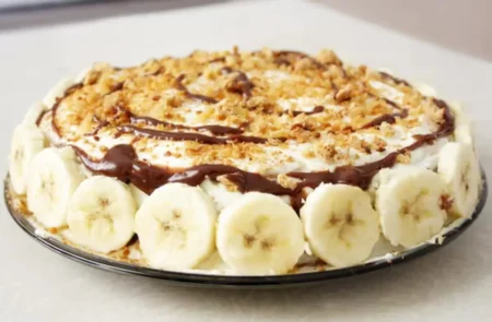 Торт з бананами без випікання
