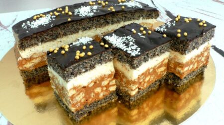 Кокосово-маковий пляцок