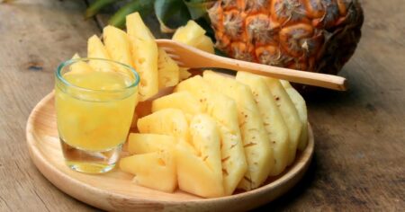 Котлети з ананасом і сиром