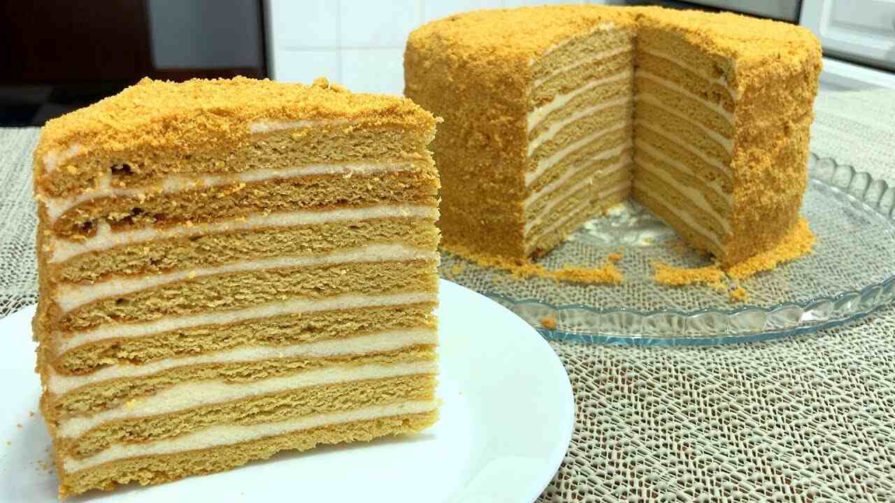 Медівник з заварним кремом